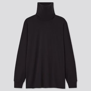 Uniqlo men’s black turtleneck